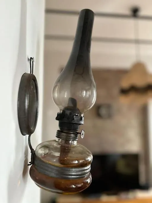 2Br, 2Ba, 2Nd Floor Of Historical Building, Galata Appartement Istanboel